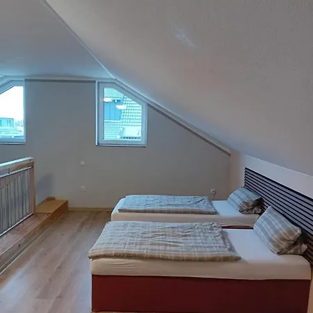 Loft Fuer Bis Zu 4 Personen *